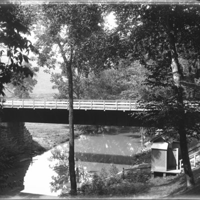 http://mediahistoricarchives.org/source/Appleton/AP-8069.jpg