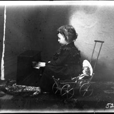 http://mediahistoricarchives.org/source/Appleton/AP-5280-2.jpg