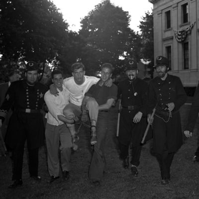 http://mediahistoricarchives.org/source/Zimmerman/ZM-3284.jpg